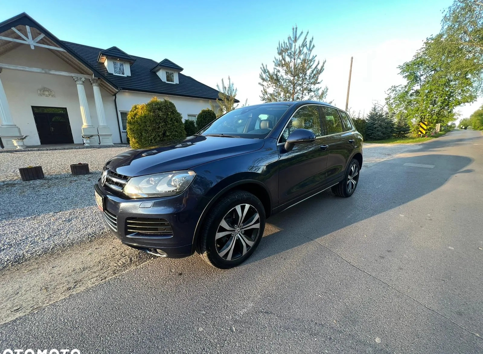 Volkswagen Touareg cena 52000 przebieg: 340000, rok produkcji 2010 z Ozorków małe 106